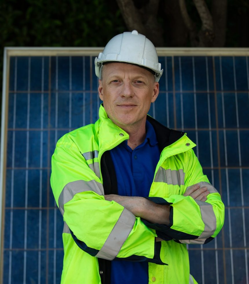 maintenance-engineer-solar-energy-systems-engineer-perform-analysis-solar-panels.jpg